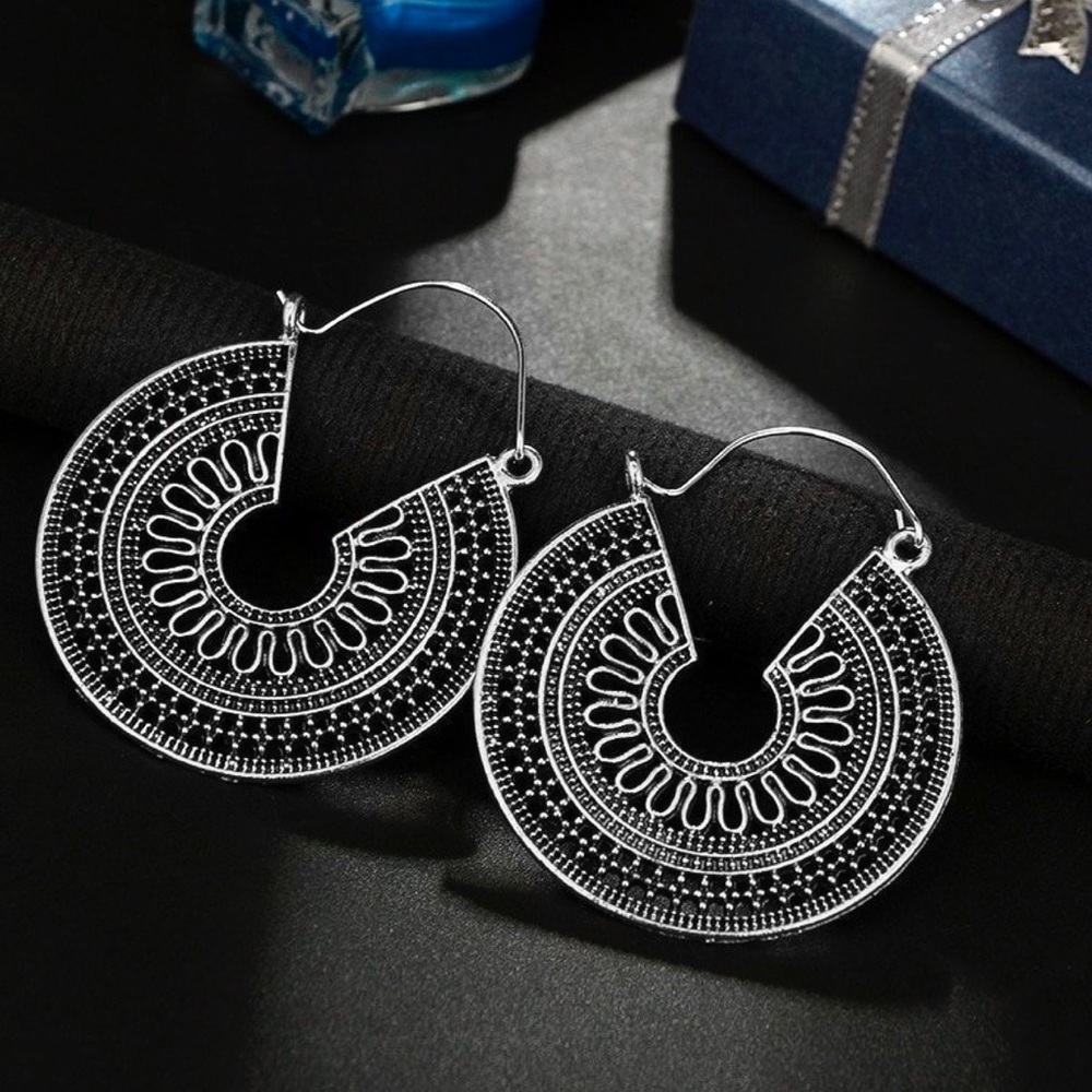 Any 2/$20! Antiqued Silver Openwork Boho Earrings - Picture 4 of 8